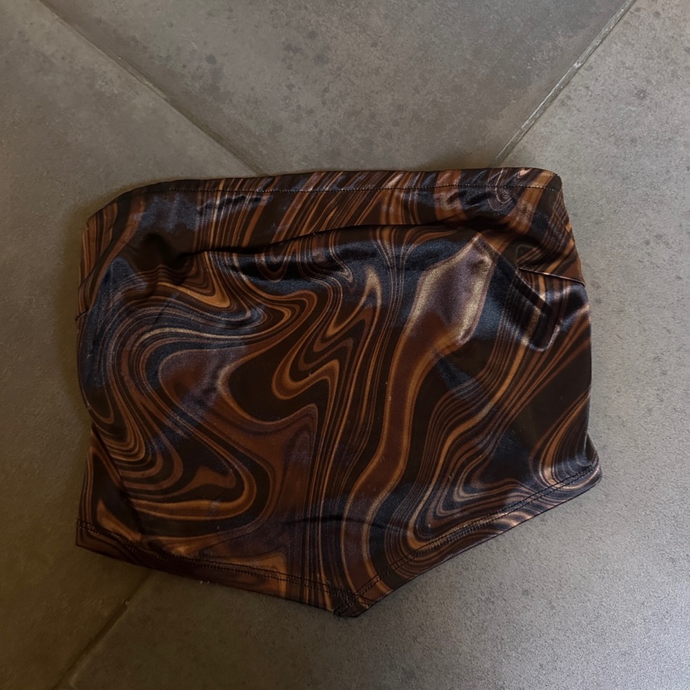 Boutique Brown Swirled Crop Top
